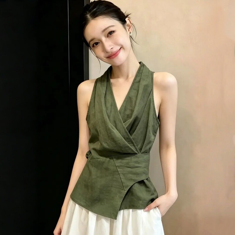 Halter V-Neck Sleeveless Vest for Women, High-End and Elegant, Waist-Cinching Tank Top Shirt, 2026 New Summer Thin Top
