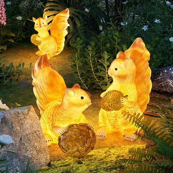 Solar-Powered Luminous Squirrel Lamp Outdoor Courtyard Decoration Lawn Park Waterproof Animal-Shaped Lamp Garden Landscape Lamp