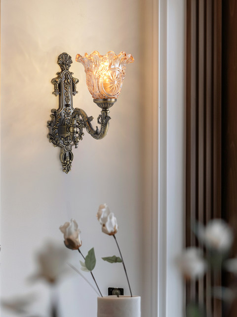 French-Style Vintage Wall Lamp for Living Room Background Wall, American Retro Creative Personality Corridor Decoration, Bedroom Bedside Lamp