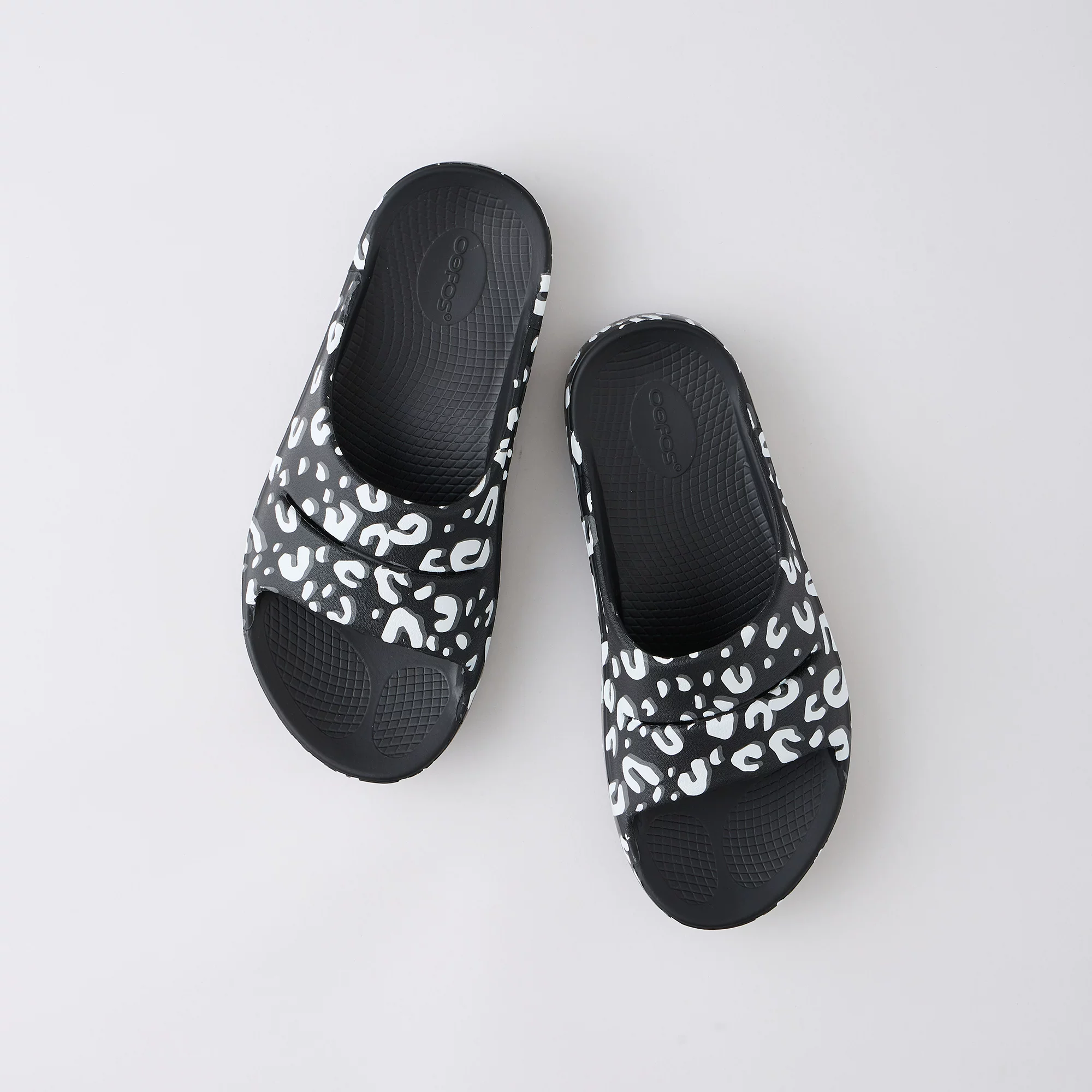 The Soloist X OOFOS Flip Flop