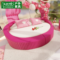 Love-shaped round bed outdoor rattan bed sofa bed double couple hotel wedding bed princess bed soft fabric lying bed