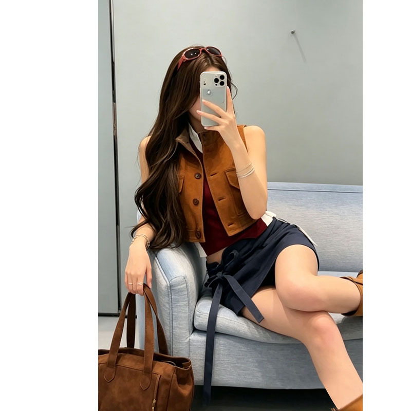 【Wild Awakening】Summer New Vintage Suede Stand-Up Collar Vest Layered with Knitted Tank Top and Short Skirt Three-Piece Set 【Wild Awakening】Summer New Vintage Suede Stand-Up Collar Vest Layered with Knitted Tank Top and Short Skirt Three-Piece Set