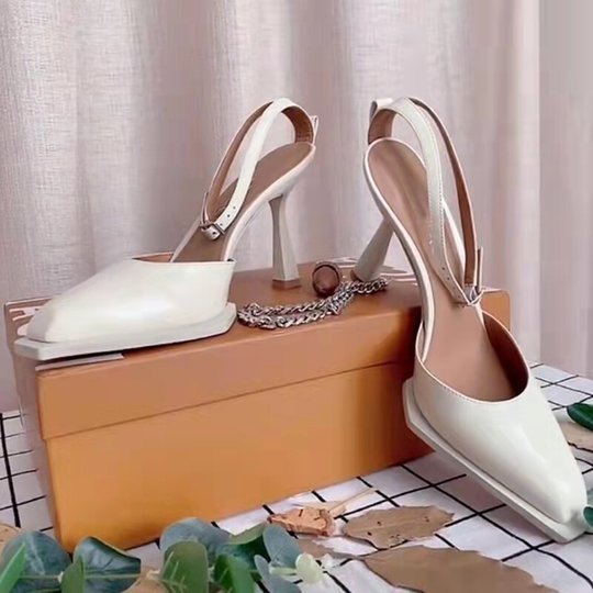 Black High-Heeled Shoes 2022 Spring Style Closed-Toe X-Chain Sandals for Women with Thin Heels and Small Square Toes, Elegant Socialite Fashion Shoes