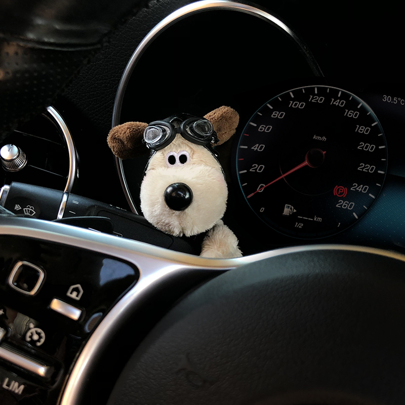 Cute Pilot Dog Car Wild-blocking Decorative Doll On-board Turn Light Wiper Car In-car Nostalgear Ornament Swing-Taobao