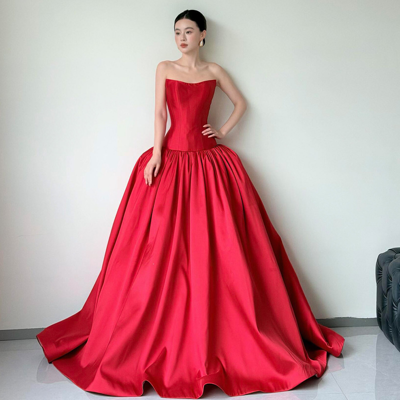 High-End French-Style Bridal Toast Dress, Light Luxury Niche Strapless Retro Red Princess Dress, Satin Engagement Evening Dress for Women High-End French-Style Bridal Toast Dress, Light Luxury Niche Strapless Retro Red Princess Dress, Satin Engagement Evening Dress for Women