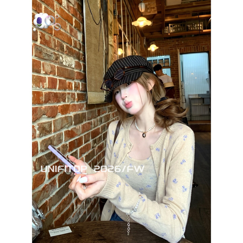 Unifitop Korean Women's Round Neck Floral Loose Slimming Knitted Cardigan Autumn Casual Camisole Two-Piece Set