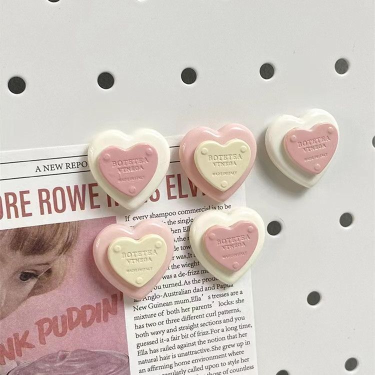 Perforated Board Decorative Small Ornaments, Creative and Cute Cream Pink Double-Layer Heart-Shaped Refrigerator Magnets, Photo Polaroids