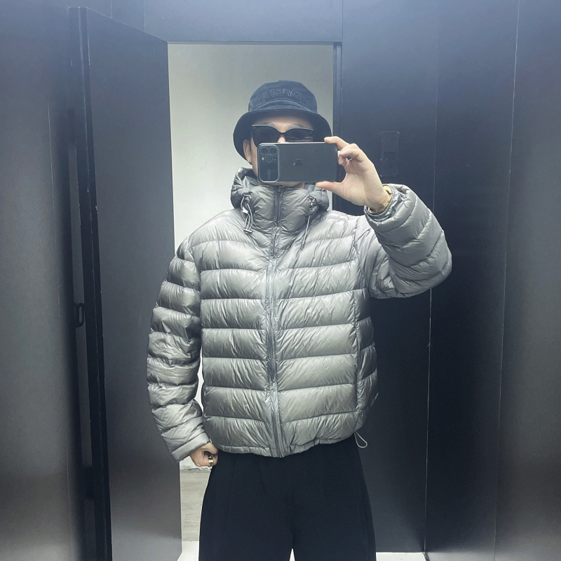 Fan Xushuo 2026 Winter 10D Ultra-Thin Ribbed Hooded Goose down Jacket for Men and Women Couples, Strong Waterproof, Lightweight, Trendy Fan Xushuo 2026 Winter 10D Ultra-Thin Ribbed Hooded Goose down Jacket for Men and Women Couples, Strong Waterproof, Lightweight, Trendy