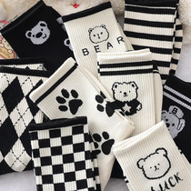 Black and white socks womens mid-calf ins trendy spring and autumn versatile Japanese style checkerboard bear student couple winter stockings summer style