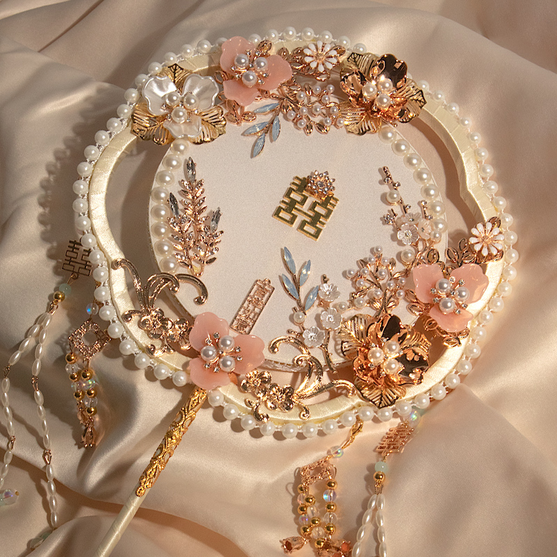 The Bride Group Fan Diy Girlfriends Gift Fan Chinese Pink Show and fan Advanced Sensation Wedding out of hand finished product-Taobao