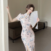 Real shot of French high-end design retro improved version of cheongsam 2022 young girls stunning hip-hugging dress