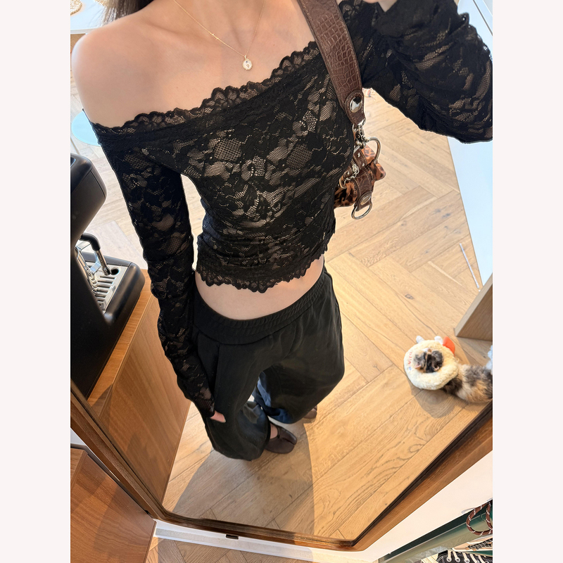 American Retro Sweet and Spicy Sexy Off-Shoulder Lace Top for Women, Black See-Through Long-Sleeve Top, Fashionable and Versatile Base Shirt American Retro Sweet and Spicy Sexy Off-Shoulder Lace Top for Women, Black See-Through Long-Sleeve Top, Fashionable and Versatile Base Shirt