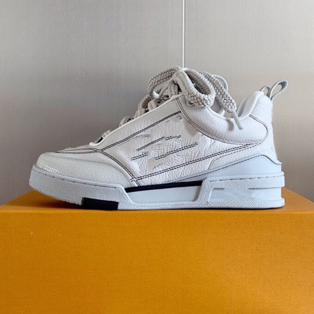 nike couple shoes white