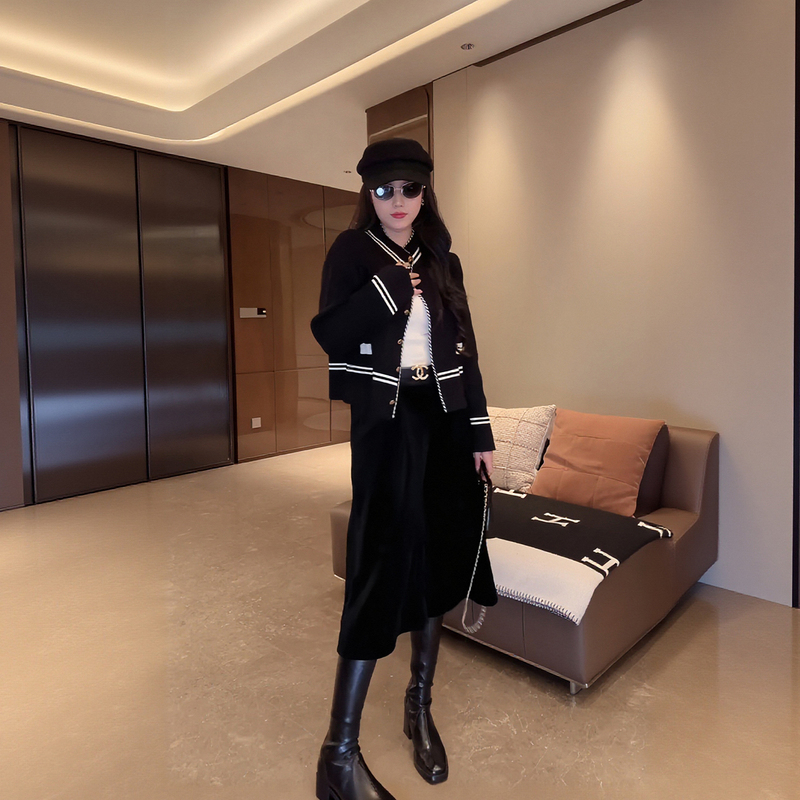 Da Li Plus Black Velvet Straight-Leg Cropped Wide-Leg Pants for Women, Autumn High-Waisted Casual Simple Commuter Versatile Pants Da Li Plus Black Velvet Straight-Leg Cropped Wide-Leg Pants for Women, Autumn High-Waisted Casual Simple Commuter Versatile Pants