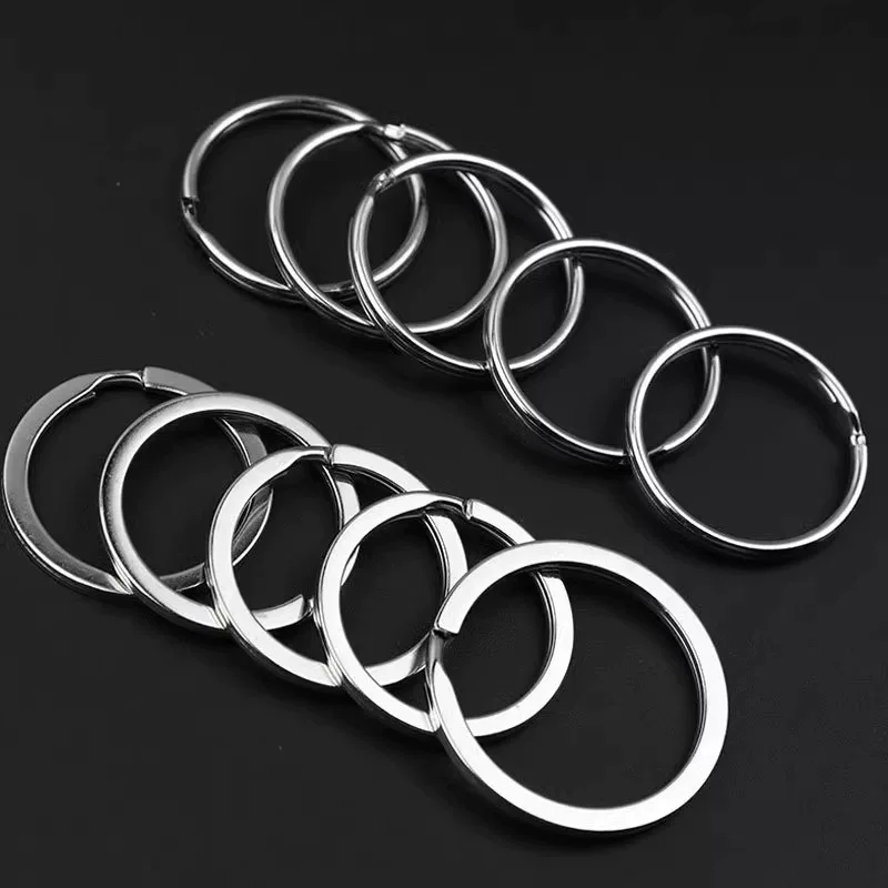 Round simple keychain for keys with accessories, increased thickness