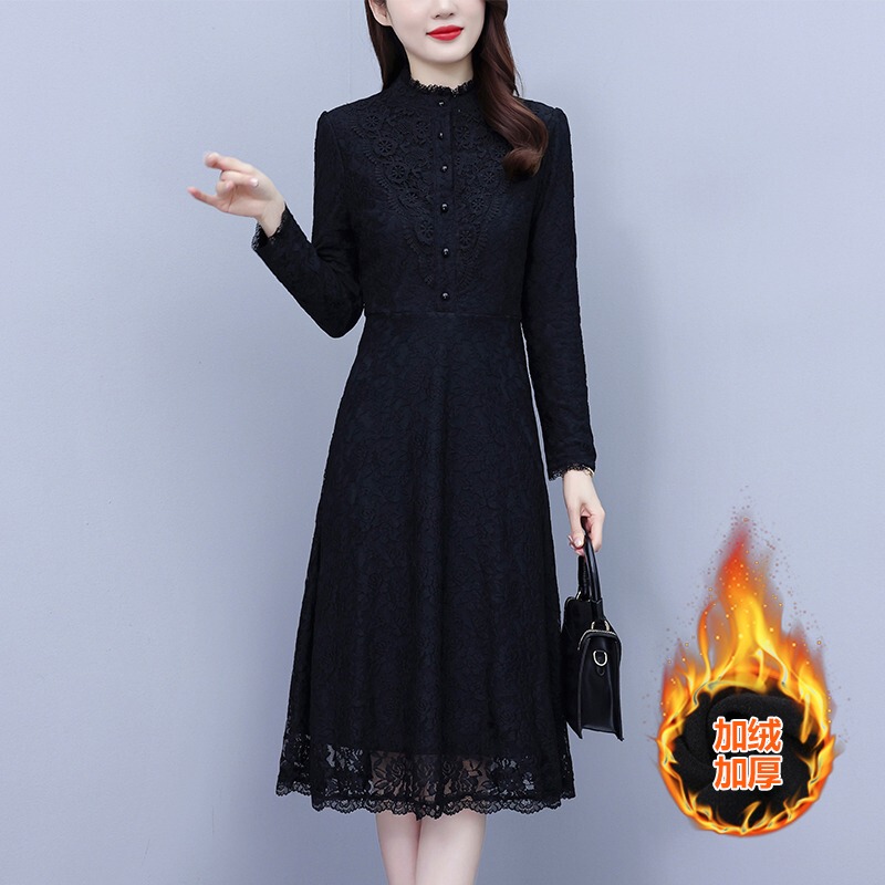 Black High-End Velvet Thickened Long-Sleeved Lace Dress for Women, Suitable for Mothers, Autumn and Winter 2026 New Base Long Dress