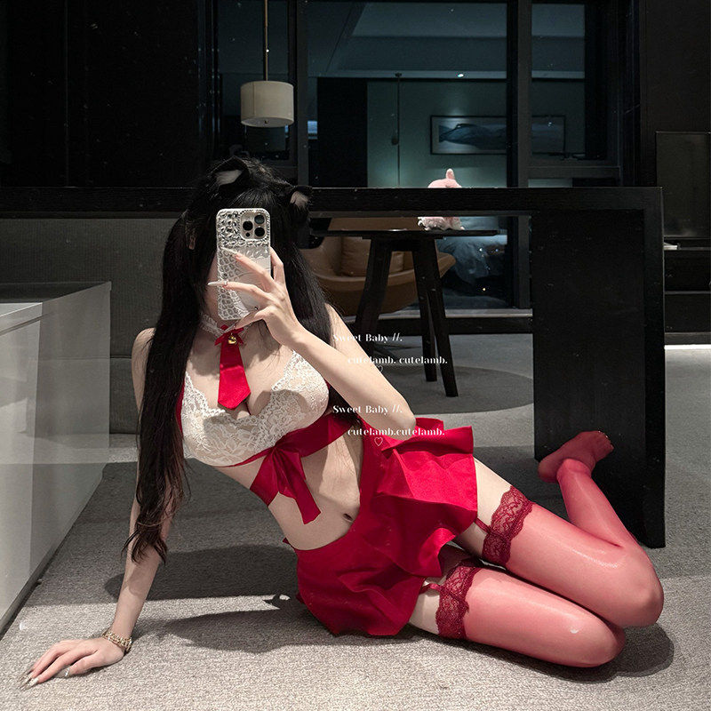 クリスマス JK* セクシーなクリスマス衣装 純粋で魅力的なナイトガウン 超ショート レースブラ ユニフォーム クリスマスセット スカート qqny