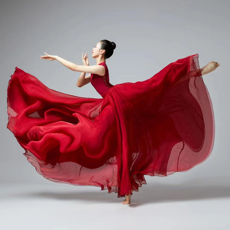 720-Degree Classical Dance Flowing Skirt for Women, Double-Layered Half-Length Skirt, Long Skirt in Red and White, Xinjiang Square Dance Costume 720-Degree Classical Dance Flowing Skirt for Women, Double-Layered Half-Length Skirt, Long Skirt in Red and White, Xinjiang Square Dance Costume