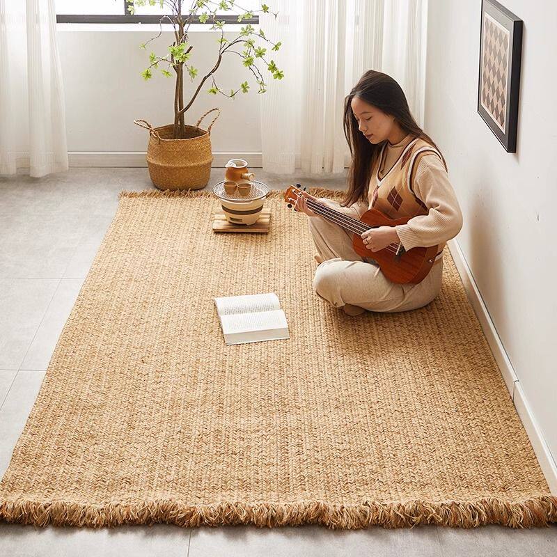 Handwoven jute rug: japanese minimalism for a cozy and inviting home!
