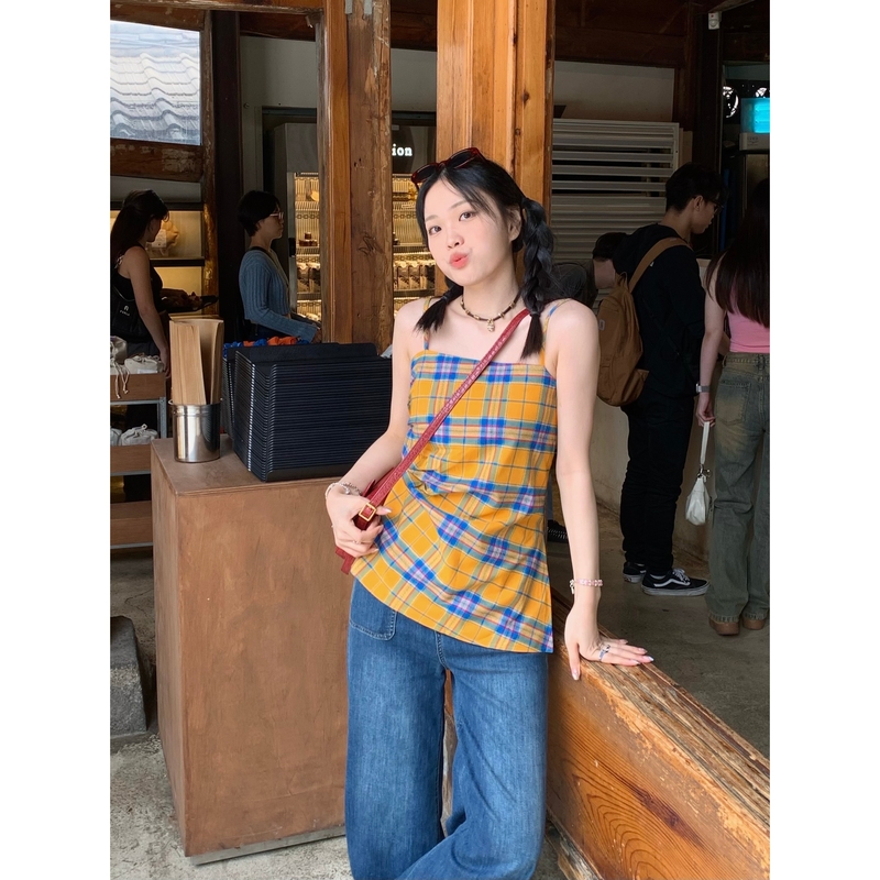 Fun Zee 【Ouni Diary】 Irregular Color-Blocked Plaid Camisole Fun Zee 【Ouni Diary】 Irregular Color-Blocked Plaid Camisole