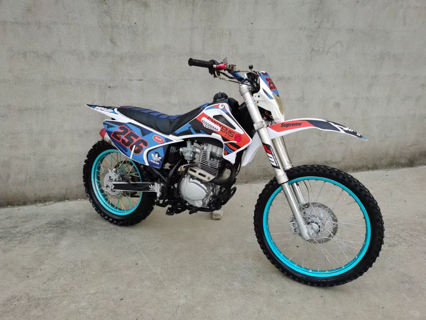 Вторичные б/у вне дороги высокий гонки Huayang T4 мотоцикл Poser 250cc Zongshen Cheetah Athletic CQR Magic Ji 10