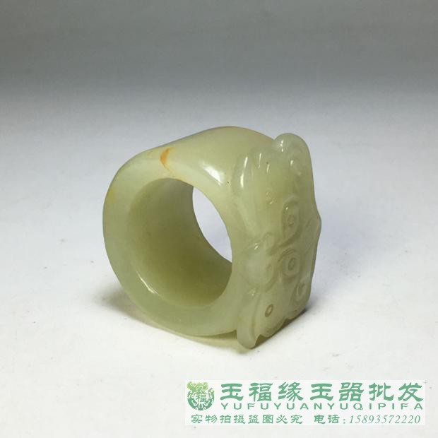 High ancient jade war Han Dynasty Warring States antique antique jade jade pendant Hetian jade wrench finger tiger head ring