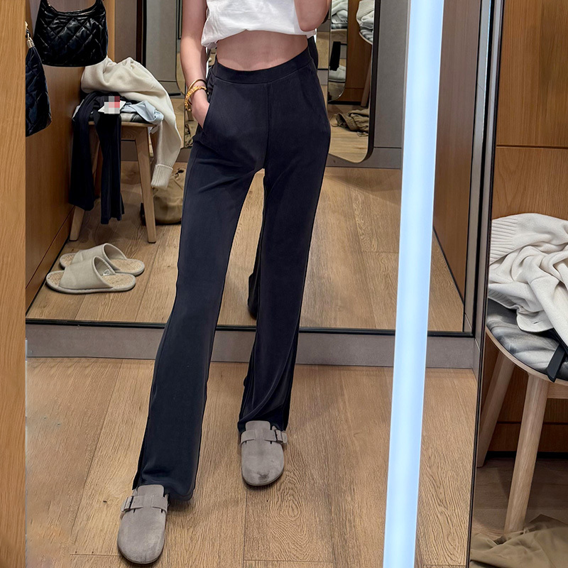 Black Tina Darpey Soft Athletic Ribbed Side-Slit Flared Pants That Elongate the Leg Ratio Are Unmatched