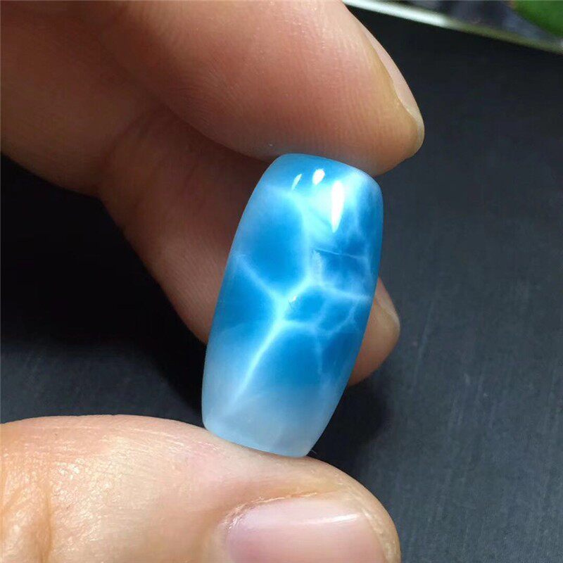 天然ラリマーのティアドロップ型ペンダント、氷のようなべっ甲模様、丸いビーズ、シングルビーズのバレルビーズ。