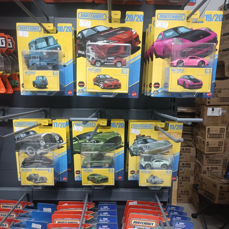 Matchbox Simulation Car Model Series Rubber Tire Rapid Series 70Th Anniversary Collector's Edition Gbj48