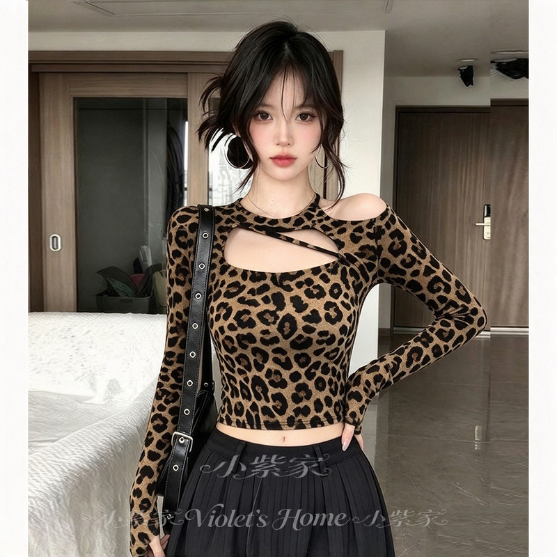 Unique Sexy Round-Neck Leopard Print Long-Sleeve Base Shirt for Women, 2026 New Style, Sweet and Spicy Temperament, Tight-Fitting Hollow-Out Short Top