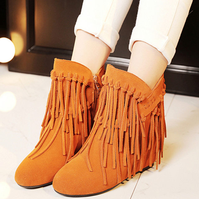 Clearance snow boots winter new style ຫນັງແທ້ tassel inner heightening short boots frosted leather large size women's single spring and autumn boots Martin