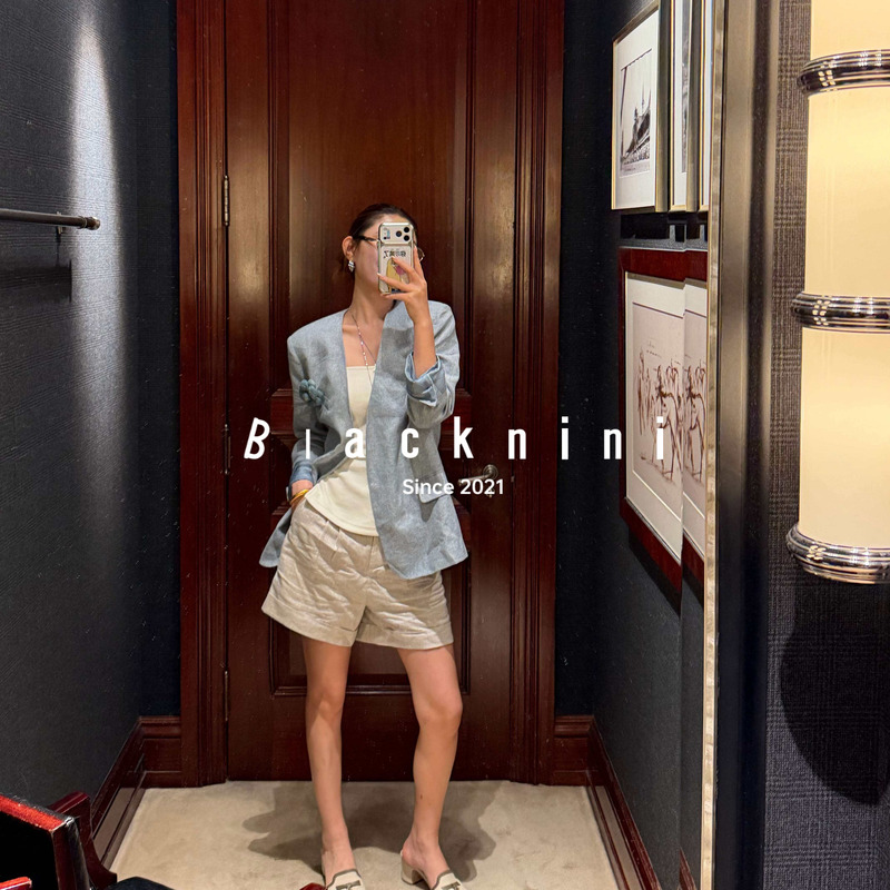 Blacknini 【Fang Ge Exclusive】 "Blue Hawaii" Linen Patchwork Blazer with Cropped Pants Blacknini 【Fang Ge Exclusive】 "Blue Hawaii" Linen Patchwork Blazer with Cropped Pants