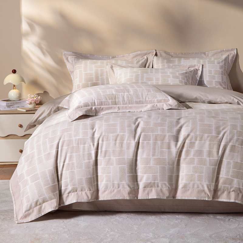 Simple Sleep-Friendly Light Cotton Brushed Four-Piece Set, Thickened New Style, High-End Feel, Pure Cotton Bed Sheet and Duvet Cover for Autumn and Winter Bedding Simple Sleep-Friendly Light Cotton Brushed Four-Piece Set, Thickened New Style, High-End Feel, Pure Cotton Bed Sheet and Duvet Cover for Autumn and Winter Bedding