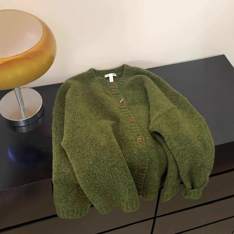Retro Green Forest Style Soft and Loose Lazy Style Knitted Cardigan for Women 2026 Autumn and Winter New Thickeneded Sweater Jacket Retro Green Forest Style Soft and Loose Lazy Style Knitted Cardigan for Women 2026 Autumn and Winter New Thickeneded Sweater Jacket