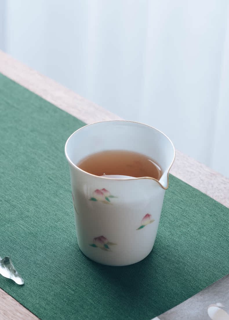 Get in white porcelain ceramic fair keller kung fu tea tea ware jingdezhen points peach is just a cup of tea