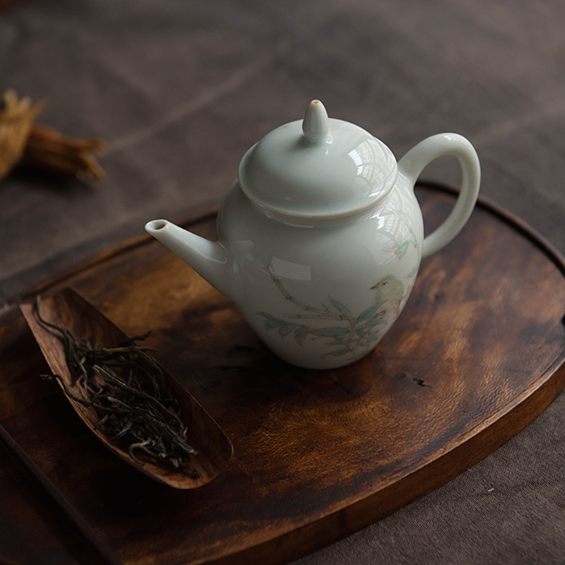 Get in jingdezhen ceramic teapot suit kung fu tea set the it home little teapot in use by hand