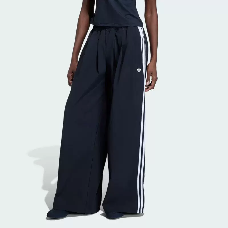 Блузка Adidas, брюки, свободный крой