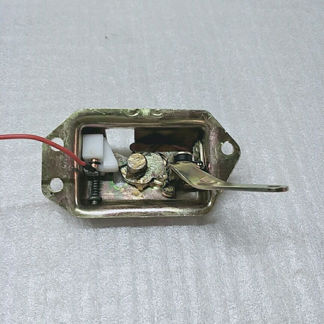 Applicable force sail 320 suitcase lock block lock body trunk rear door lock block tail door lock original factory positive-Taobao