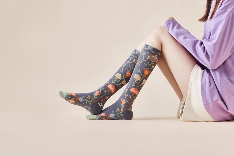 Носки medium and high tube calf and knee socks french ins style re Aishang