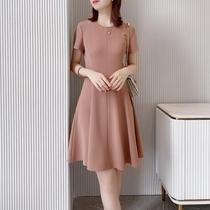 Light luxury dress for women 2023 summer new style French versatile high-end temperament simple solid color luxury big-name skirt