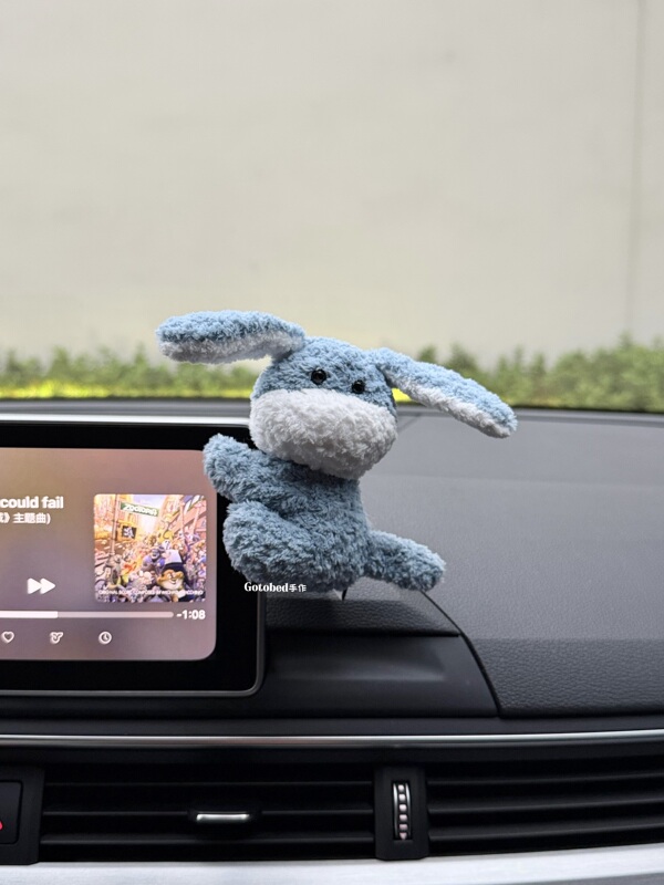 Cute Little Elephant and Penguin Car Dashboard Decoration, Computer Desktop Decoration, Monitor Screen Decoration Clip Cute Little Elephant and Penguin Car Dashboard Decoration, Computer Desktop Decoration, Monitor Screen Decoration Clip