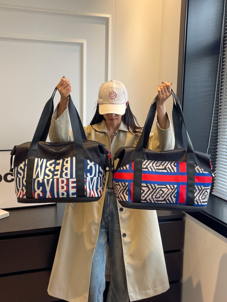 Large-Capacity Portable Travel Bag for Women, Lightweight Waterproof Luggage Bag That Can Be Attached to a Trolley, Short-Distance Boarding Bag, Maternity Storage Bag