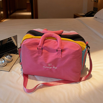 Short-Distance Travel Bag, Large Capacity, Dopamine Color-Blocking, Business Trip Luggage Bag, Can Be Used as a Trolley Case, Carry-On, Shoulder Bag, Crossbody Bag