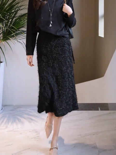 2025 Autumn New High-End Elegant Shimmering Black Loose A-Line Skirt for Women with Draping Effect and High Waist Mid-Length Skirt