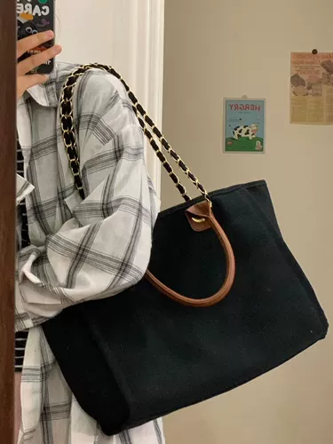 Ретро вместительный и большой шоппер, цепь, минималистичная сумка подмышку, портативная сумка через плечо, 2023