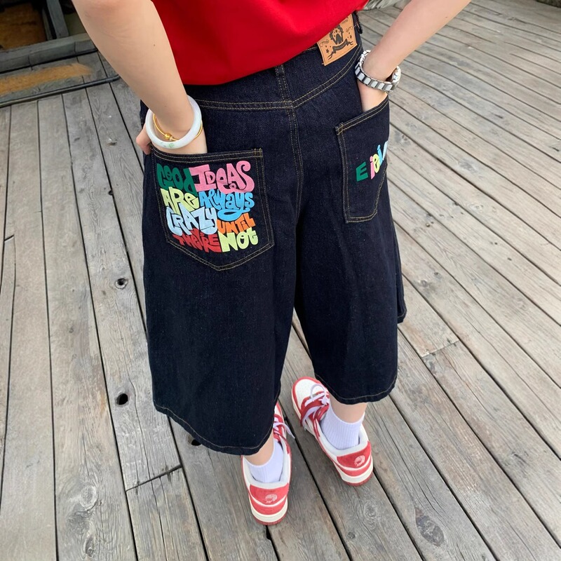 American Retro Printed Denim Shorts for Men and Women, New Summer High Street Design, Loose Straight Wide-Leg Cropped Pants American Retro Printed Denim Shorts for Men and Women, New Summer High Street Design, Loose Straight Wide-Leg Cropped Pants