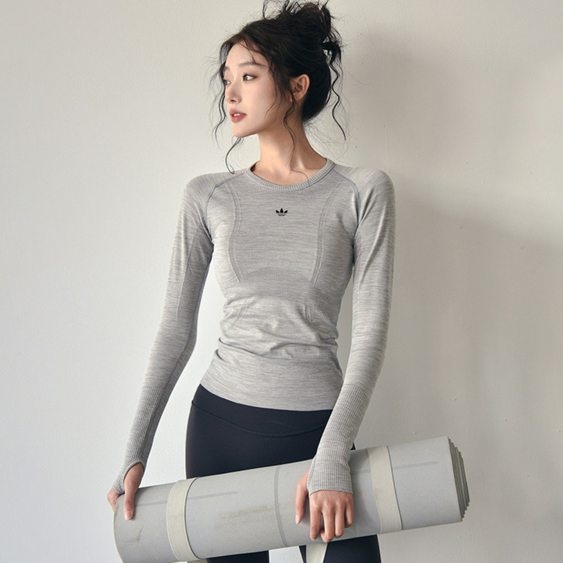 Spring and Autumn Three Leaves | Long-Sleeve T-Shirt for Yoga, Quick-Dry, Slim-Fit, Pilates, Running, Stretchy Fitness Sports Top for Women. Spring and Autumn Three Leaves | Long-Sleeve T-Shirt for Yoga, Quick-Dry, Slim-Fit, Pilates, Running, Stretchy Fitness Sports Top for Women.