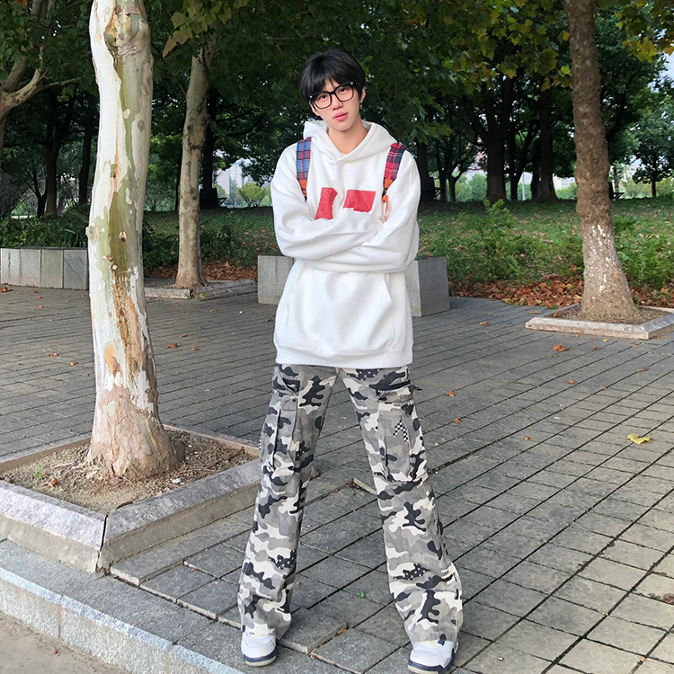 Cleanfit Micro-Flared Camouflage Pants for Men, Spring and Autumn, American Niche Checkerboard Design, White Camouflage Straight-Leg Cargo Pants