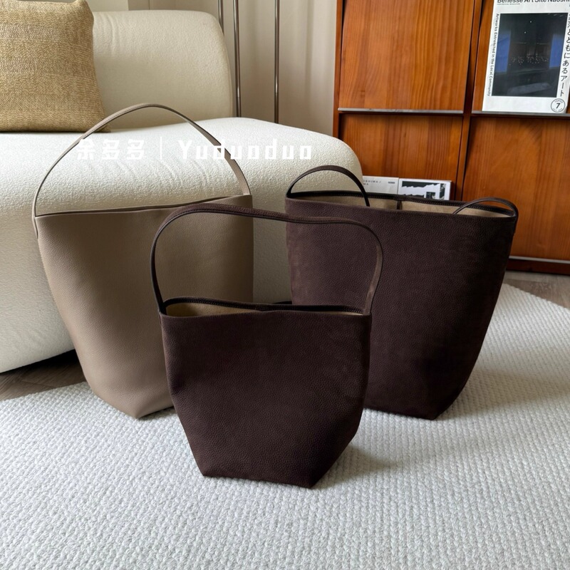 Old Knowledge / Ceiling Level Imported Nappa Calf! Classic Pix Tote Bucket Bag Handheld Tote Bag Old Knowledge / Ceiling Level Imported Nappa Calf! Classic Pix Tote Bucket Bag Handheld Tote Bag