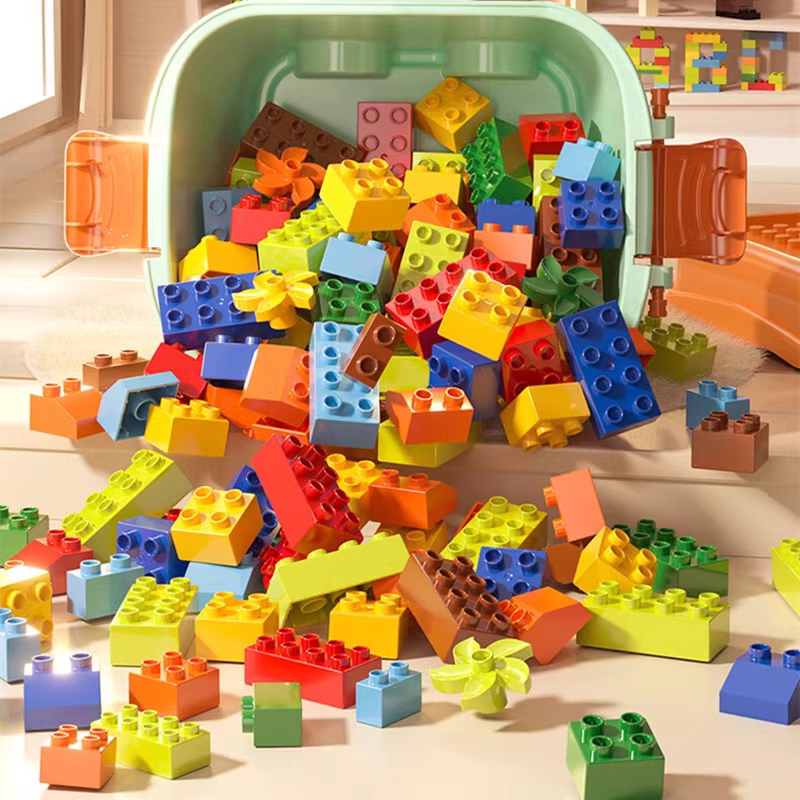 Совместим с детскими крупнозернистыми строительными блоками Lego для сборки развивающих игрушек для мальчиков старше 3 лет и подарков на 6 дней рождения.